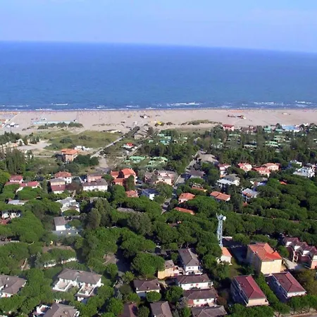 Comfortable Duplex In Rosolina Apartment *