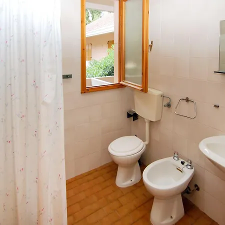 Comfortable Duplex In Rosolina Apartment *