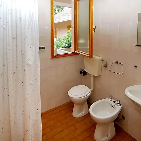 Comfortable Duplex In Rosolina Apartment